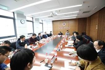 //kyyl.net/__local/3/BC/B8/F89429329F266EA875E1307233F_18F6F8B6_46ED.jpg